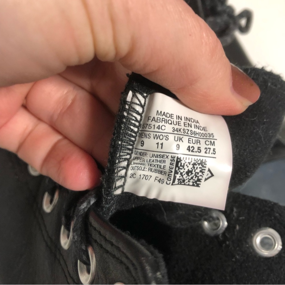 Converse Chuck Taylor All Star Mono Leather High Top, size 9M or 11W - Picture 9 of 9